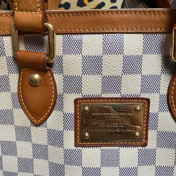 Louis Vuitton Hampstead PM in Azur - Picture 4 of 15